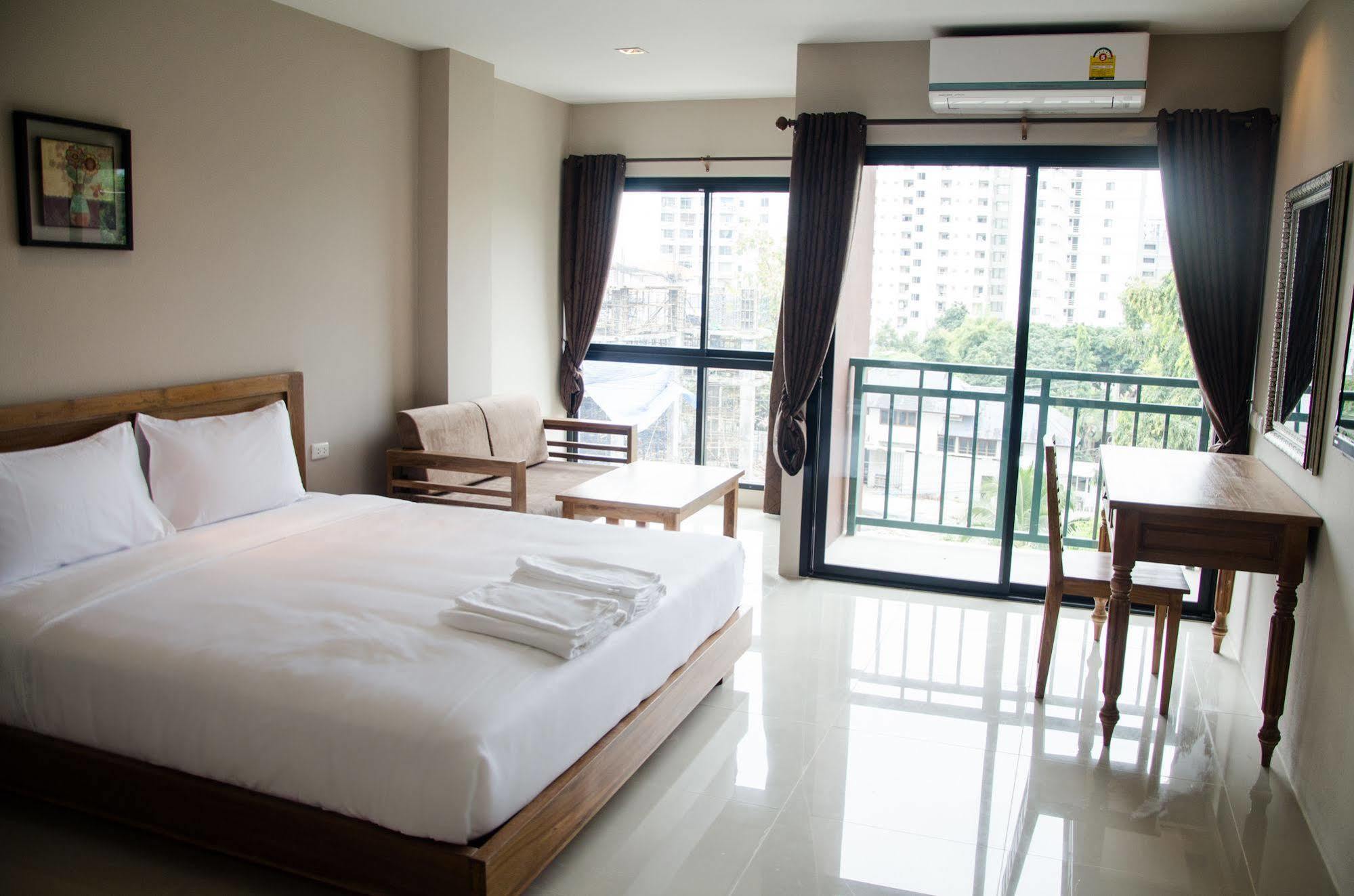 Hotel The Sun Terrace Chiang Mai Exterior foto